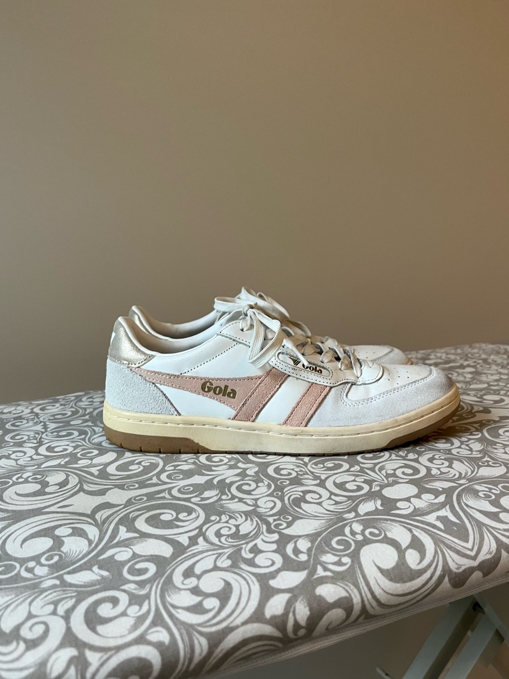 Gola White and Pink Low-Top Hawk Sneakers
